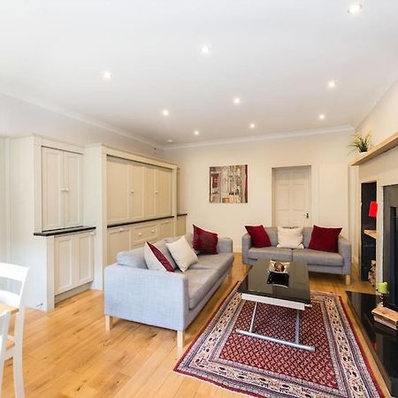Self Catering , City Centre Apartment With Parking エディンバラ エクステリア 写真