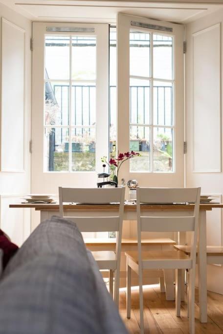 Self Catering , City Centre Apartment With Parking エディンバラ エクステリア 写真